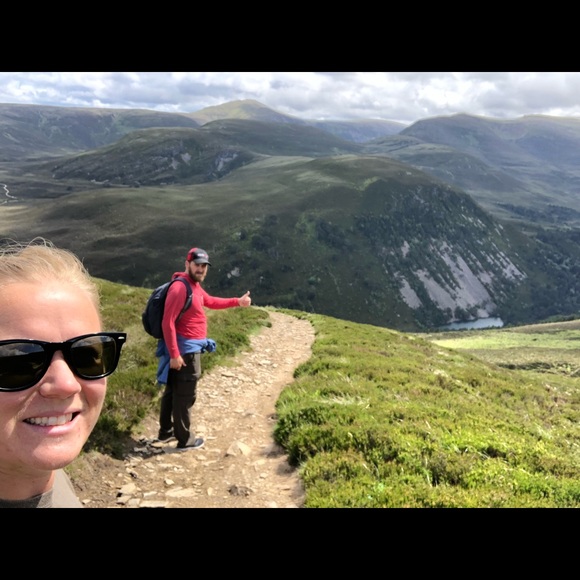 Meet your Posher, Liz - Picture 1 of 1